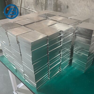 ورق آلیاژ منیزیم با استحکام کششی 200 مگاپاسکال با چگالی 1.8 گرم بر سانتی‌متر مکعب و سختی HB90-110، ایده‌آل برای قطعات هوافضا